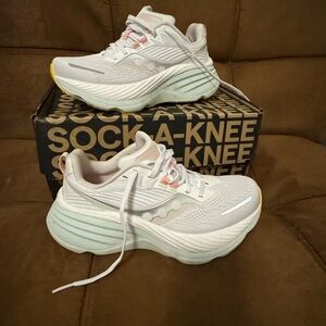 Saucony Seeding shoes Hurricane 24 womens 6.5